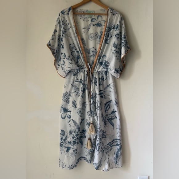 Anthropologie Other - Anthropologie True Destinations Boho Floral Beach Cover Up Tassels Sz XS